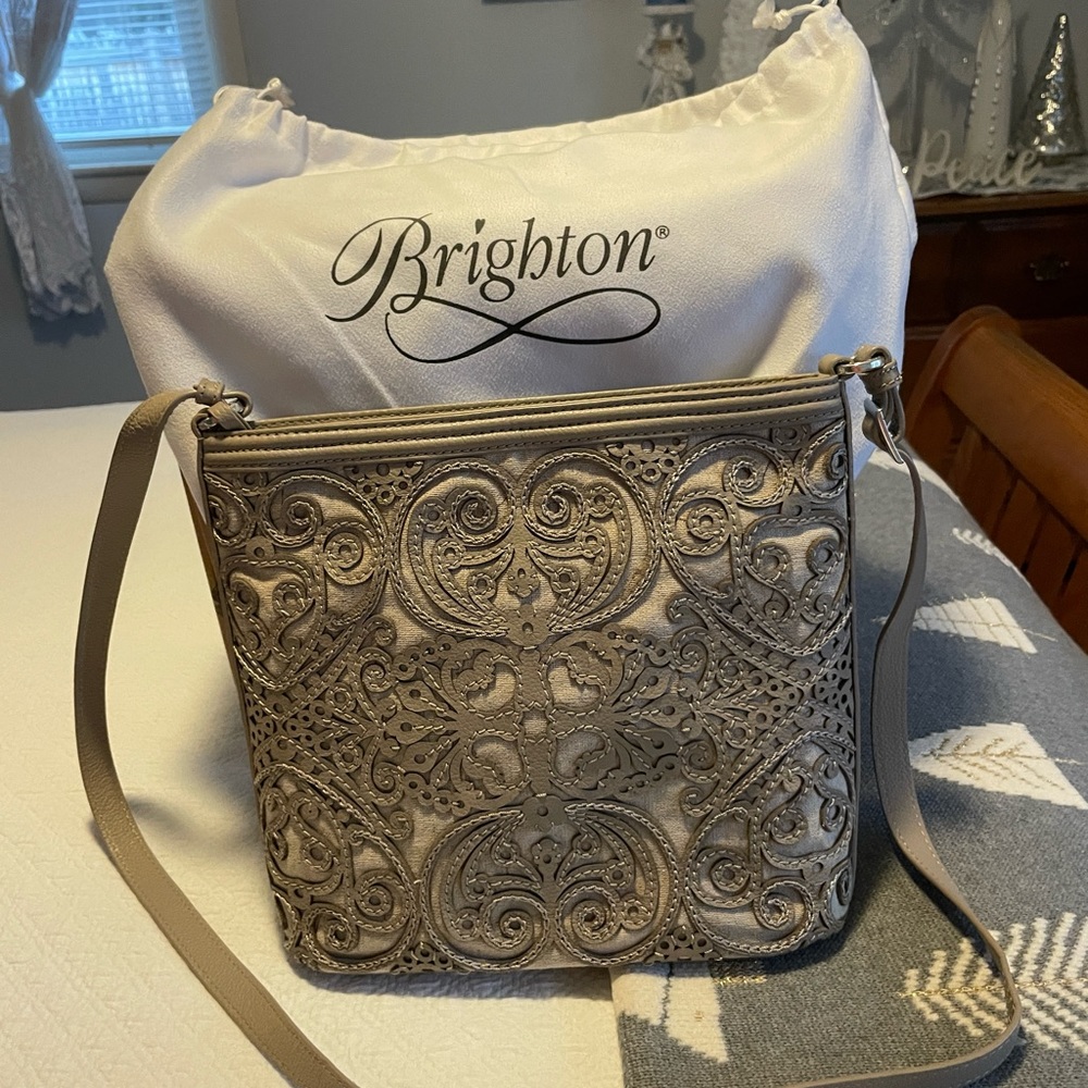 Brighton leather and fabric purse new with box. Alluna Bohwd